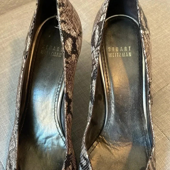 Stuart Weitzman snake print pumps 9M - Picture 8 of 13